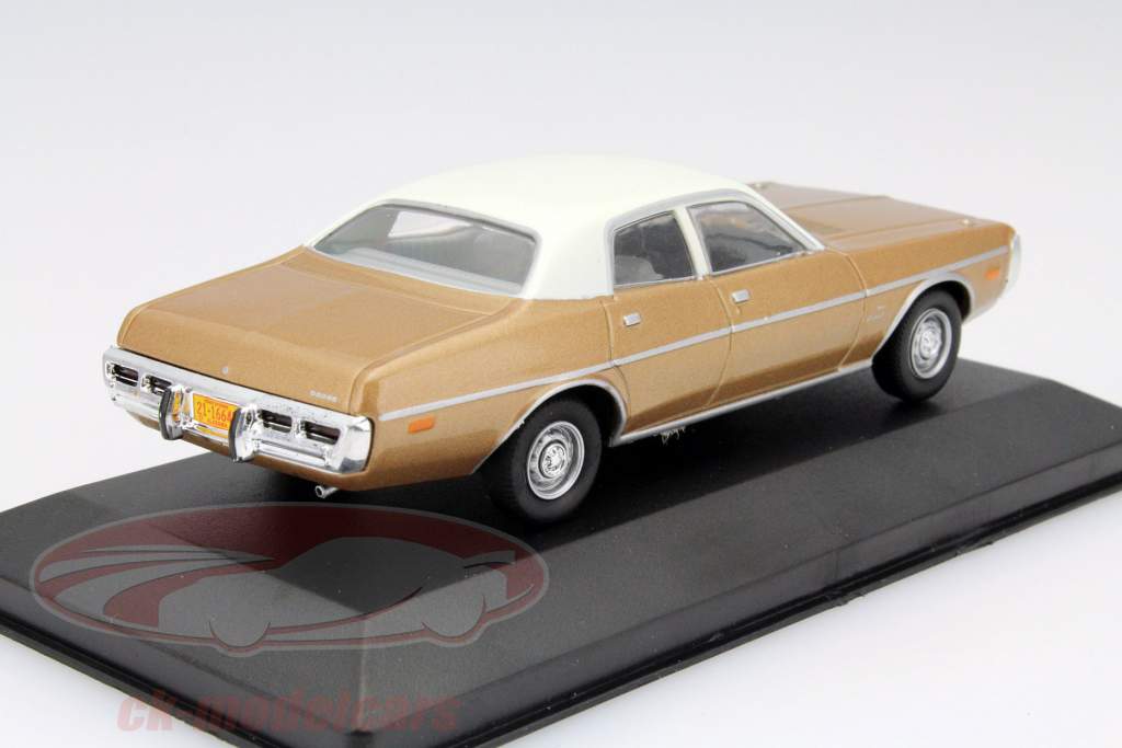 Dodge Coronet Jaar 1973 lichtbruin / wit 1:43 WhiteBox