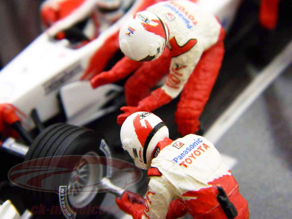 Minichamps 1:43 A. McNish Panasonic Toyota Racing TF102
