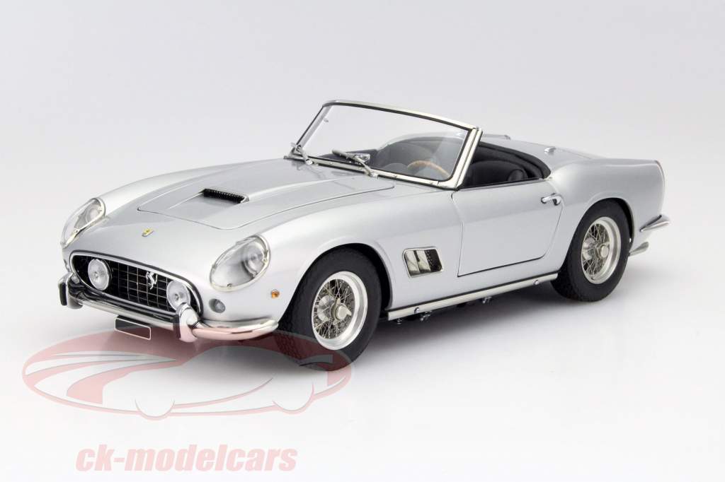 CMC フェラーリ  Ferrari 1961 250GT 1/18  SWB FERRARI 250 GT SWB #14 WINNER 