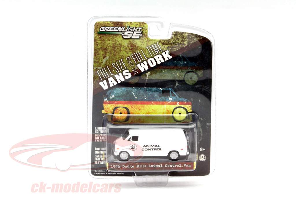 Dodge B100 Animal Control Van Jaar 1976 wit 1:64 Greenlight