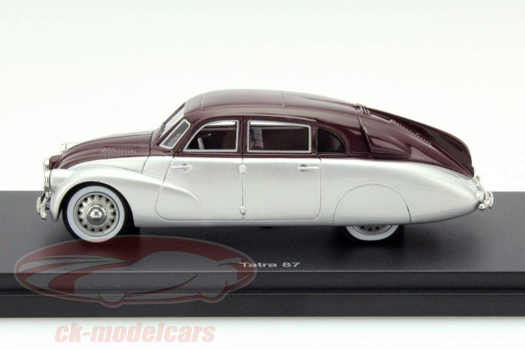 Tatra 87 zilver / donker rood 1:43 BoS-Models