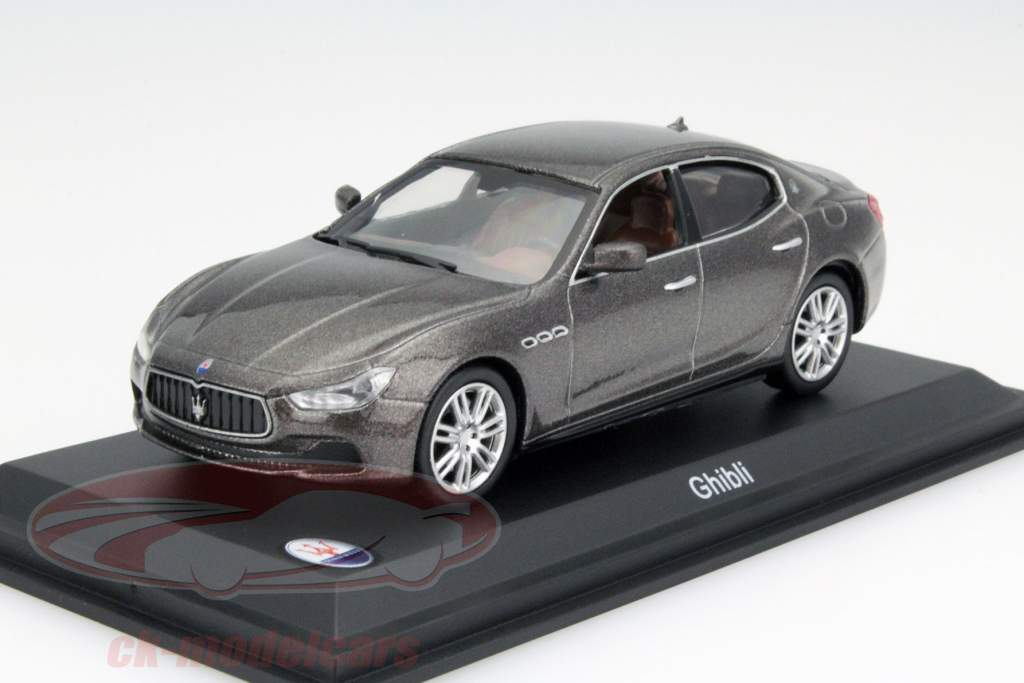 Maserati Ghibli braun metallic 1:43 WhiteBox