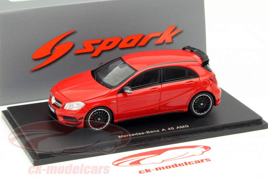 梅赛德斯 - 奔驰 A45 AMG 2014年 红色 1:43 Spark