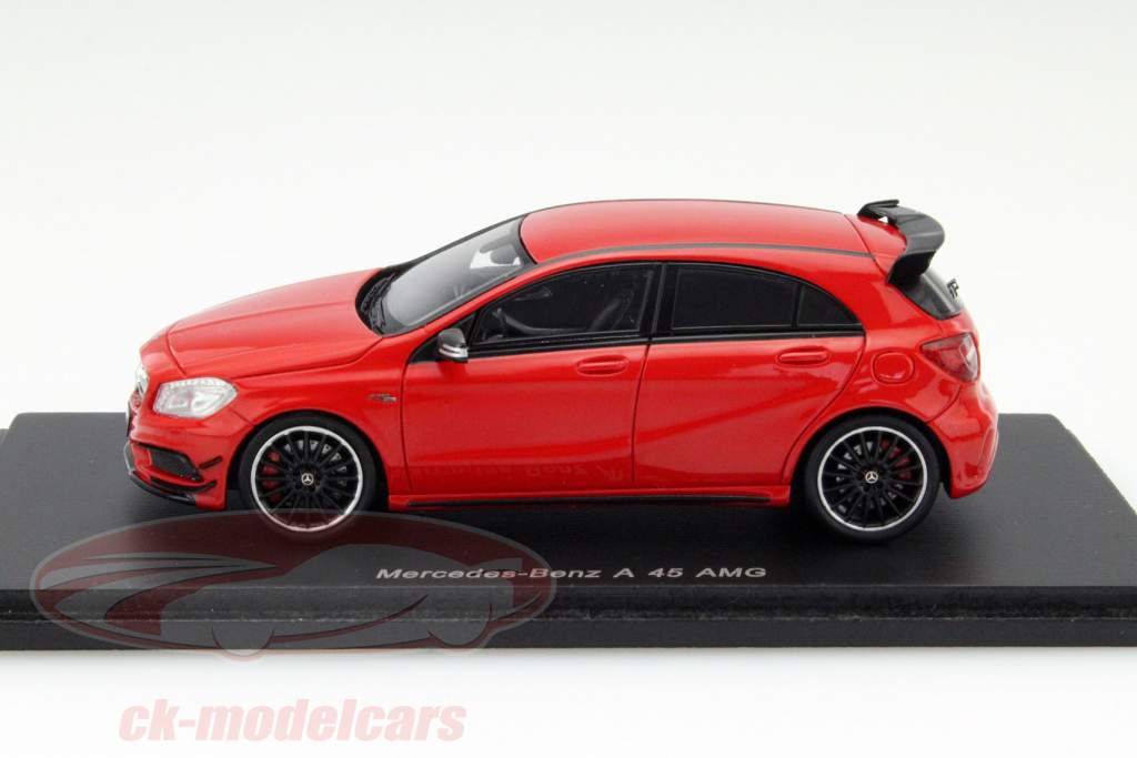 梅赛德斯 - 奔驰 A45 AMG 2014年 红色 1:43 Spark