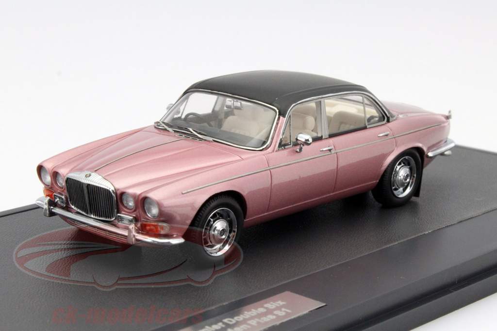 Daimler Double Six Vanden Plas S1 Baujahr 1973 pink metallic 1:43 Matrix