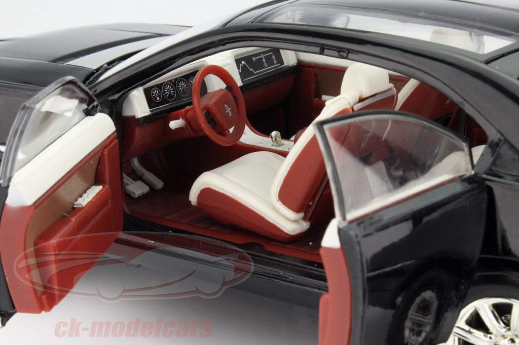 Lincoln Navicross Concept schwarz 1:18 MotorMax