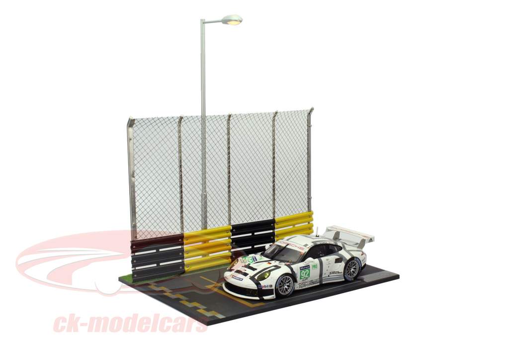 Racetrack Diorama Sæt Starter / Finish Line 1:18 Tiny