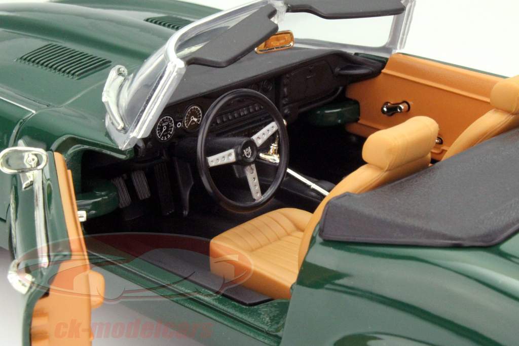 Jaguar E-Type Année 1971 vert 1:18 Lucky DieCast