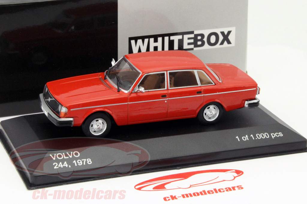 沃尔沃  244 1978年 红色 1:43 白箱模型 WhiteBox