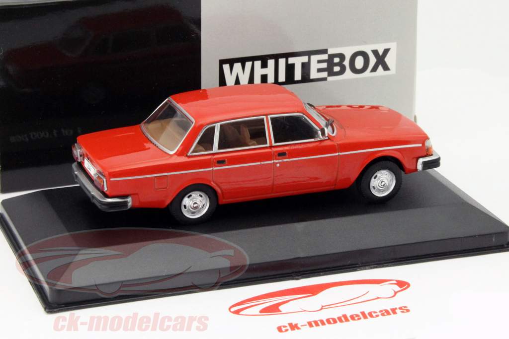 沃尔沃  244 1978年 红色 1:43 白箱模型 WhiteBox