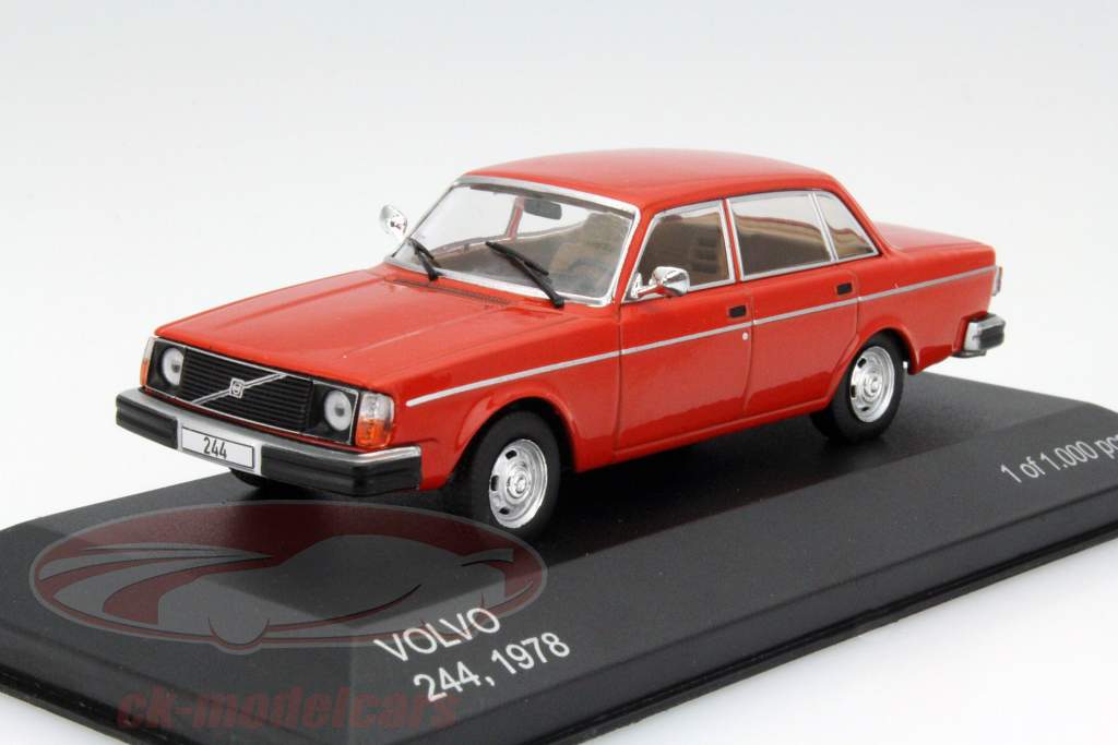沃尔沃  244 1978年 红色 1:43 白箱模型 WhiteBox