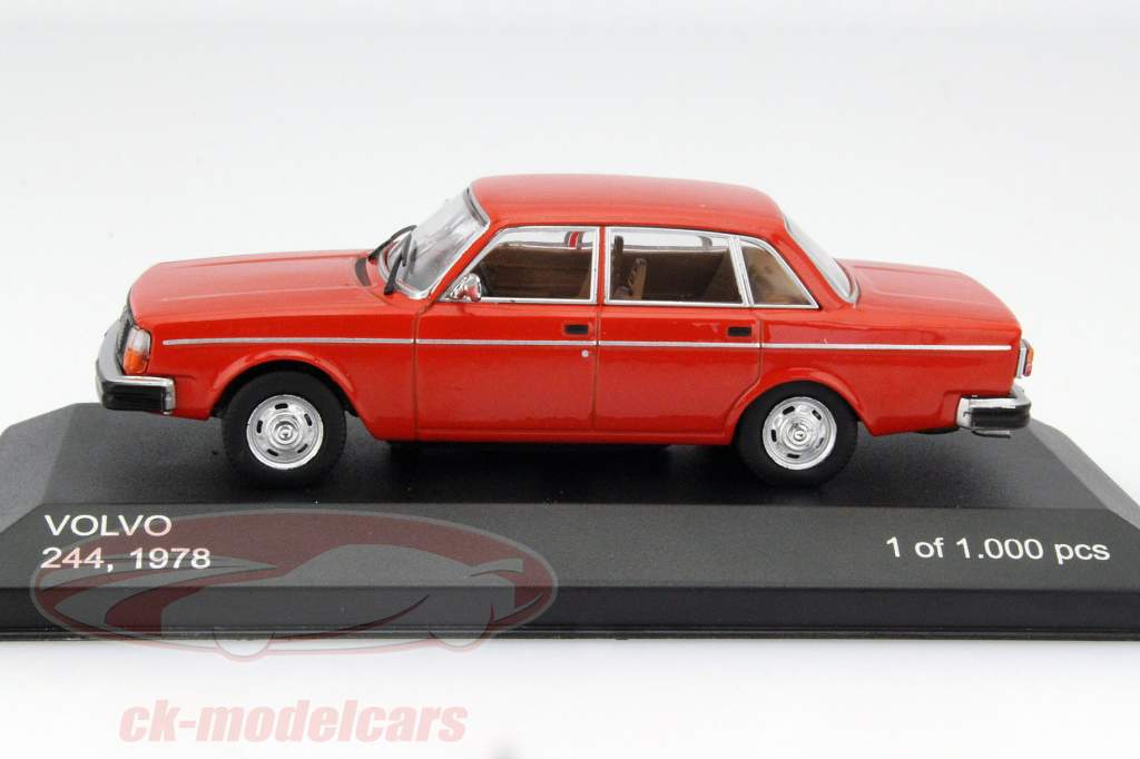 ボスモデル　ガイア　230S 1/43 WhiteBox 1:43 Volvo 244 Year 1978 red WB129 model car WB129