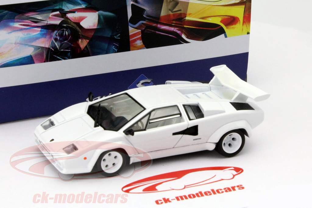Lamborghini Countach LP500S wit in Blaar 1:43 Solido
