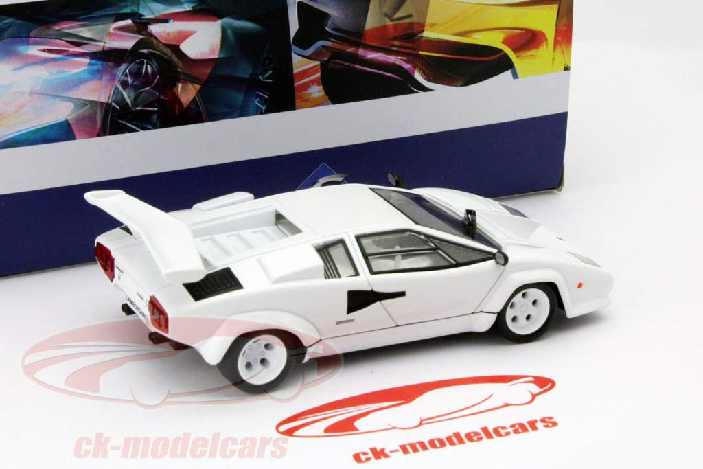 Lamborghini Countach LP500S hvid i Vabel 1:43 Solido