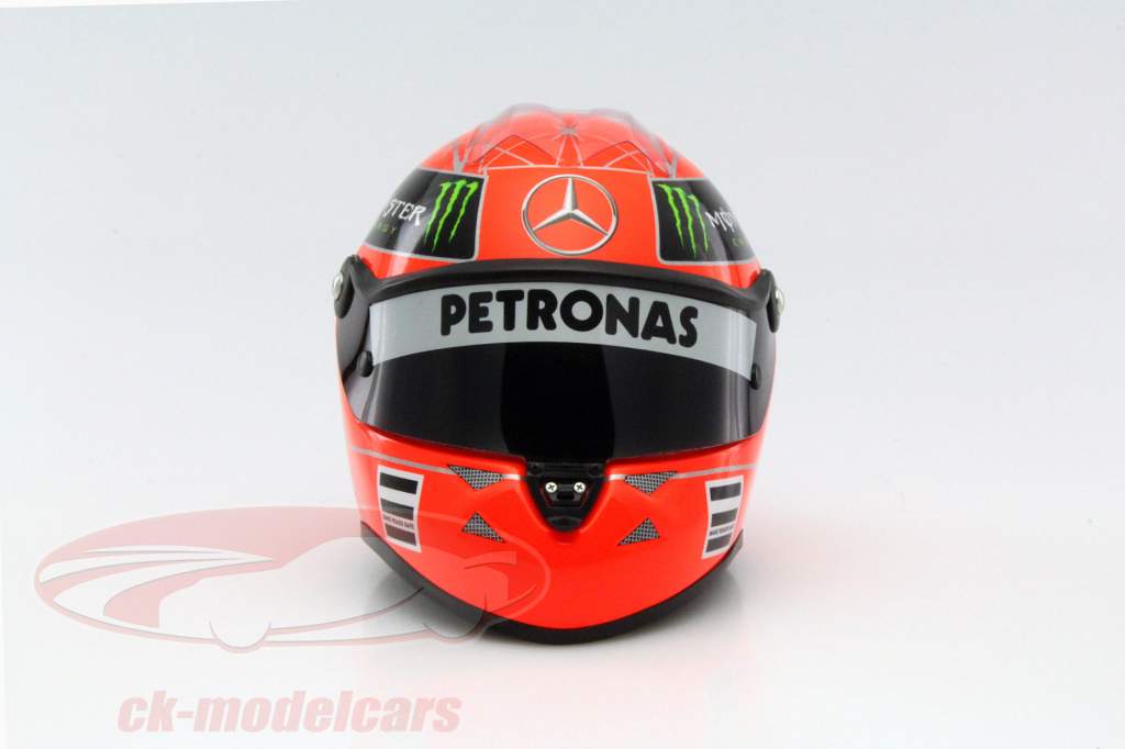 Schumacher Mercedes GP Formule 1 2011 1:02 casque Schuberth