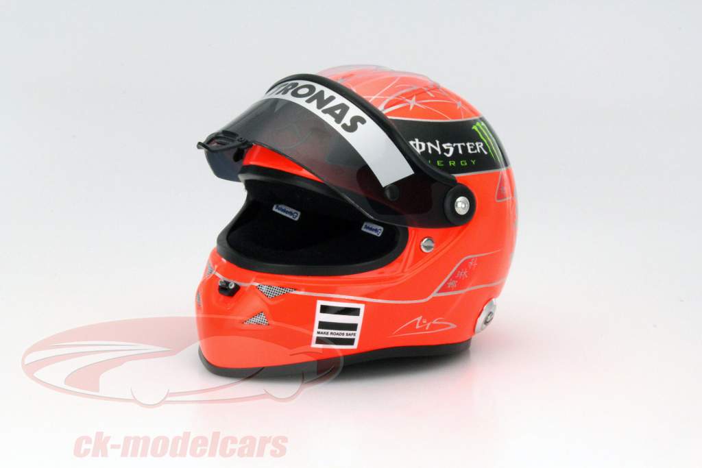 Schumacher Mercedes GP Formel 1 2011 Helm 1:2 Schuberth