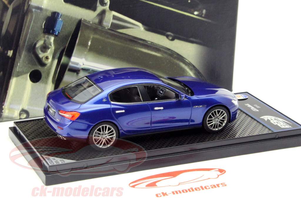 Maserati Ghibli Jaar 2013 blauw 1:43 BBR
