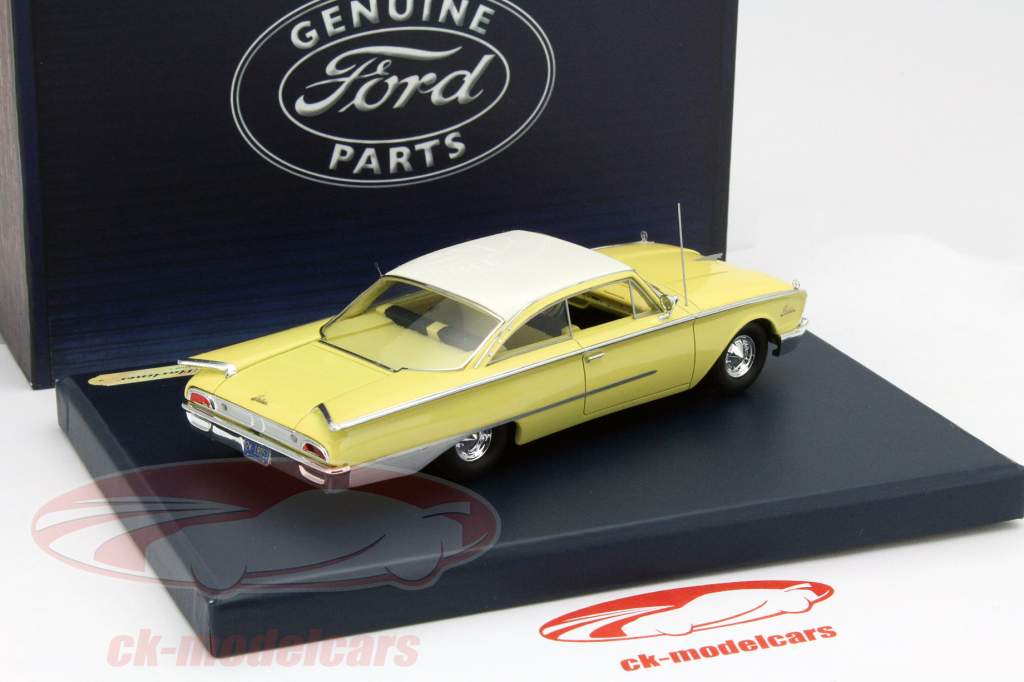 Ford Galaxy Starliner Año 1960 amarillo 1:43 Motorhead