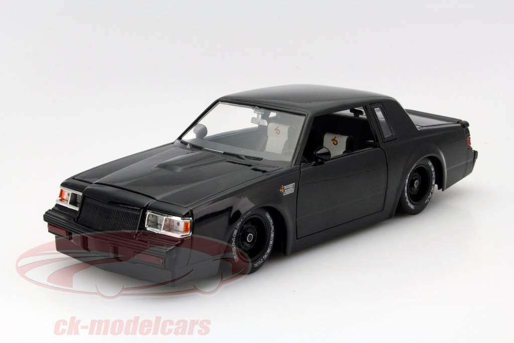 Dom's Buick Grand National Fast and Furious 黒 1:18 Jada Toys