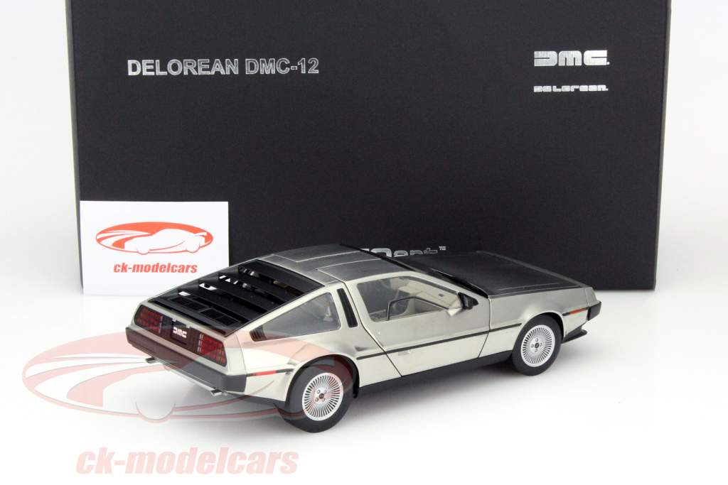 DeLorean DMC12 Year 1981 silver 1:18 AUTOart