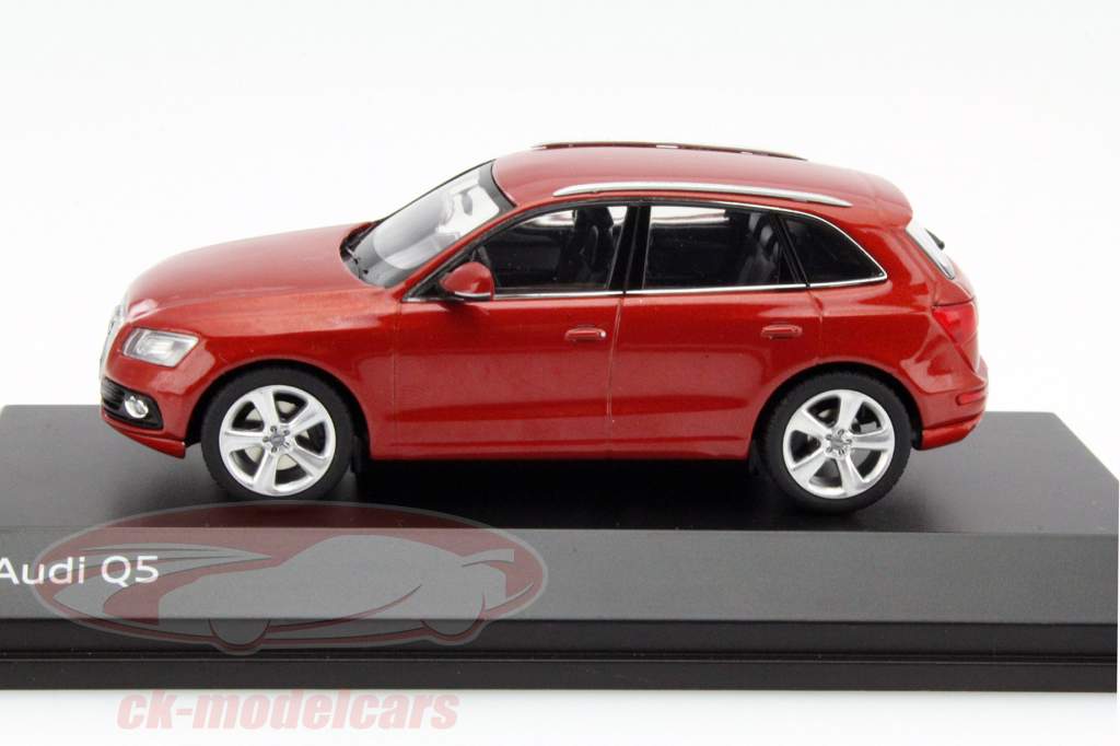 Audi Q5 Ano 2013 Volcano Red 1:43 Schuco