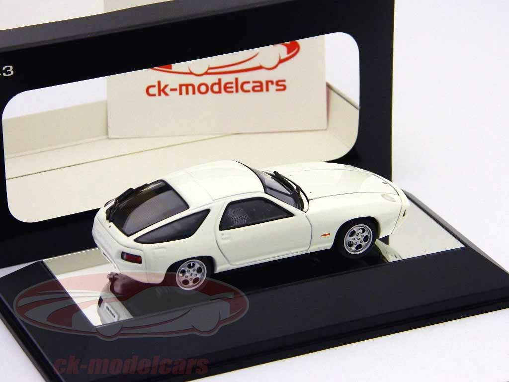 保时捷928 1977白色1:43 AUTOA​​RT