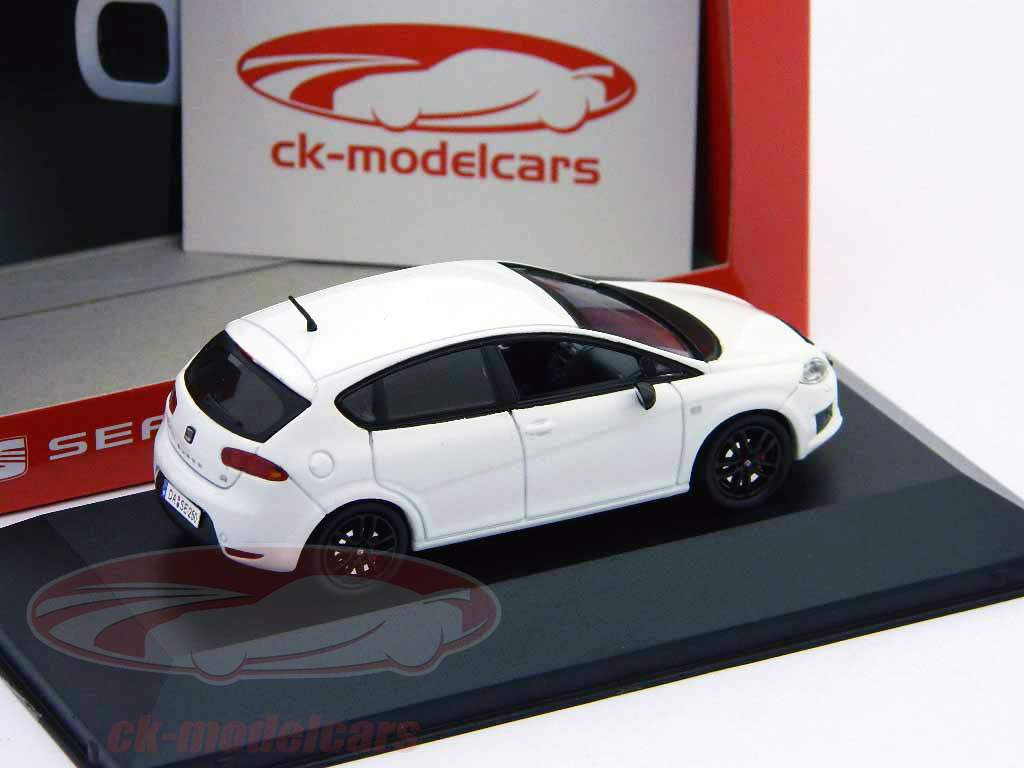 Seat Leon Cupra R Bj. 2011 blanco / blanco 1:43 Fischer
