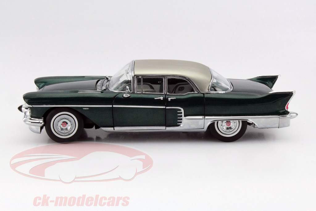 Cadillac Eldorado Brougham Jaar 1957 groen 1:18 SunStar