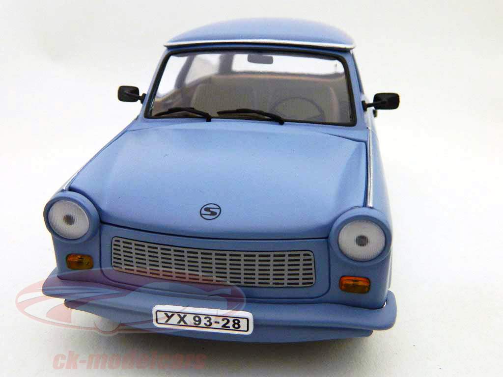 Trabant 601 Universal hellblau / lightblue 1:18 SunStar