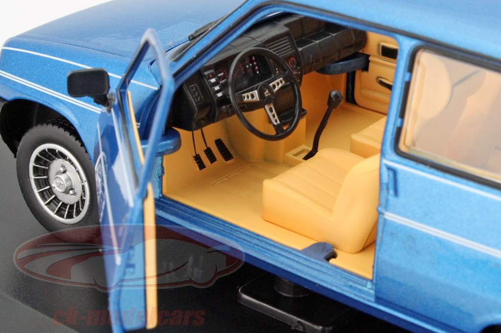 Renault R5 Alpine Turbo Год 1982 синий 1:24 Leo Models