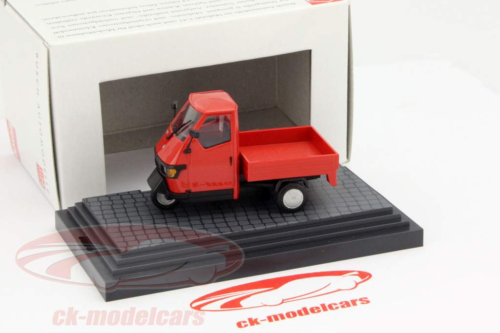 Piaggio Ape 50 rød 1:43 Busch