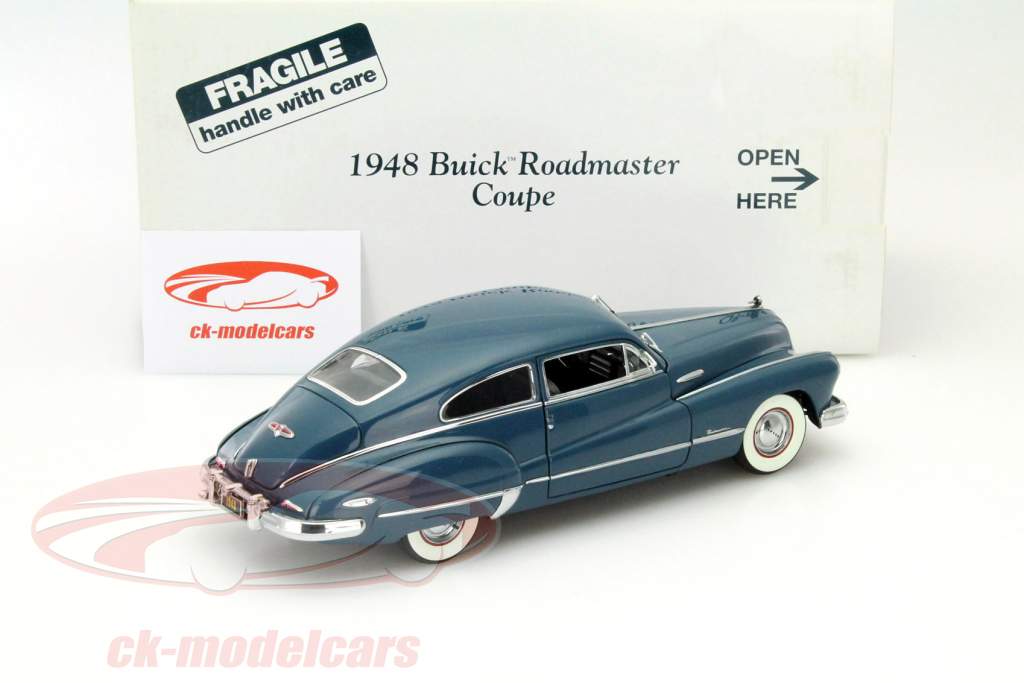 Buick Roadmaster Coupe År 1948 blå 1:24 Danbury Mint