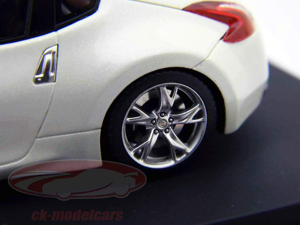 日产费尔莱蒂Žwhite 143 HPI