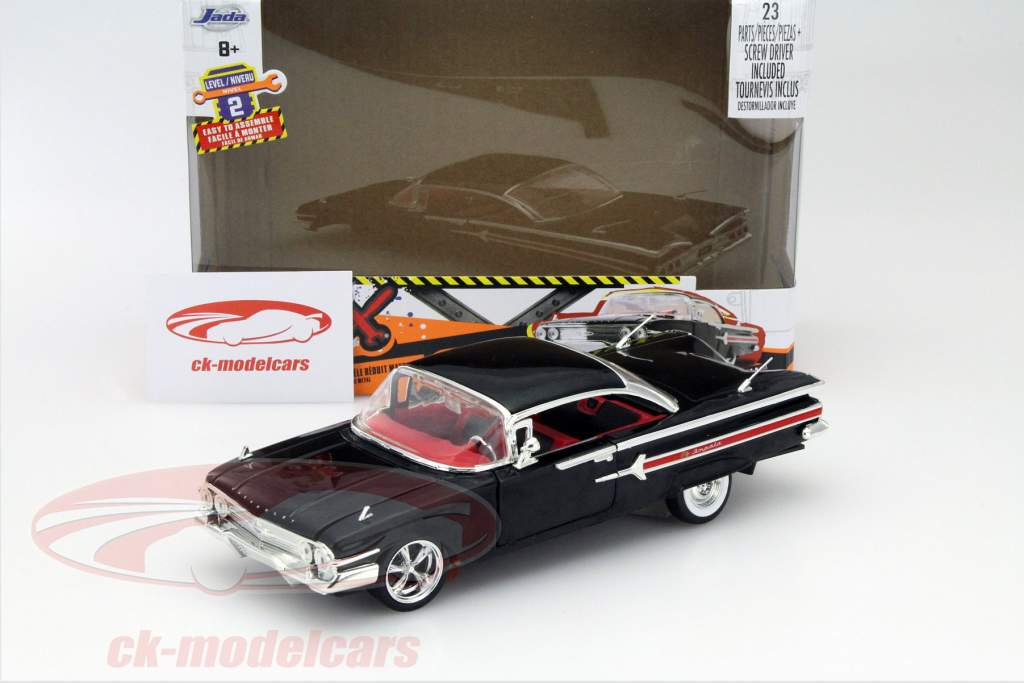 ミニカー JADA TOYS 1/24 1960 Chevrolet Impala Jadatoys 1:24 Chevrolet Impala Year 1960 garage Custom Kit