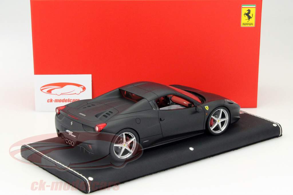 Ferrari 458 Spider Anno 2011 stuoia nero 1:18 MR Models