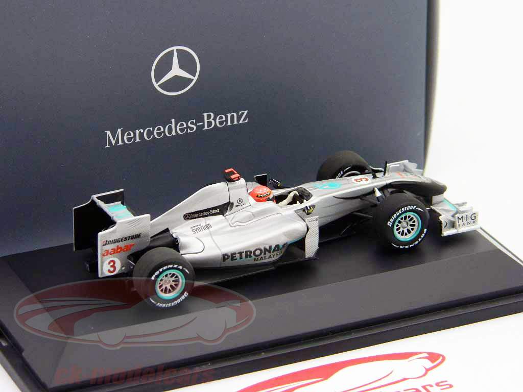 ミニカー Mercedes GP Petronas Mercedes Petronas