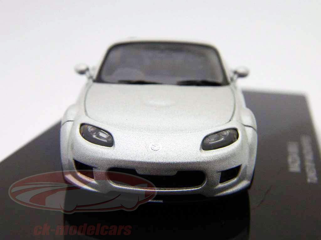 Mazda MX-5 Tuned Version silber metallic / silver metallic 1:43 AutoArt