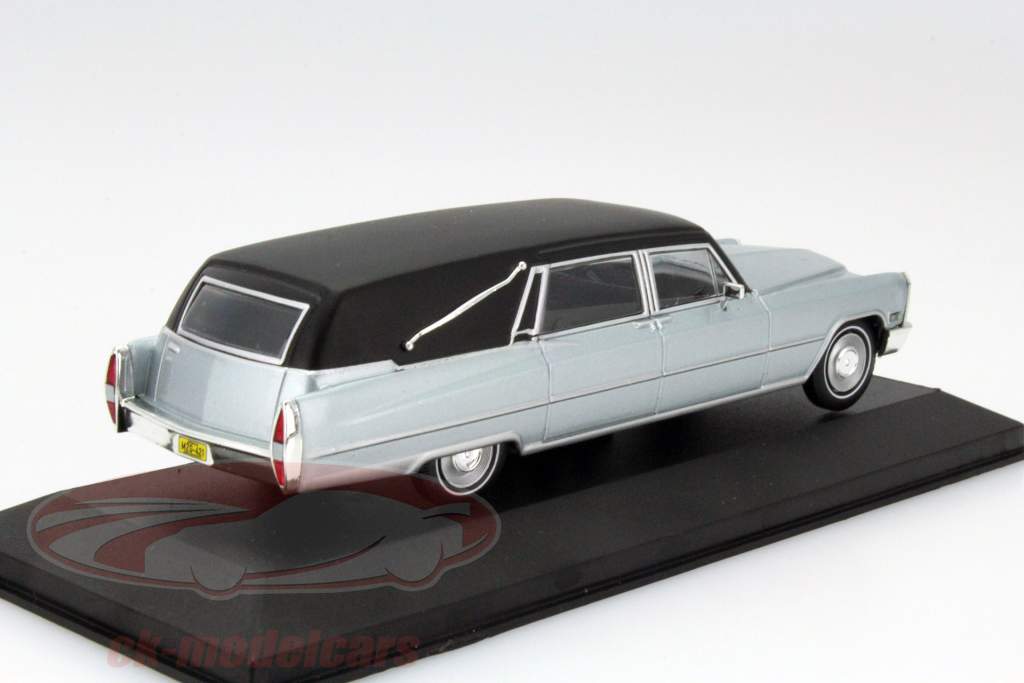 Cadillac Coche fúnebre Año 1966 cubiertos / Negro mate 1:43 WhiteBox