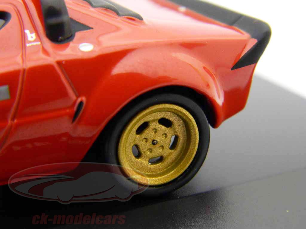 ランチアストラトスHF 1974年赤/赤1時43分