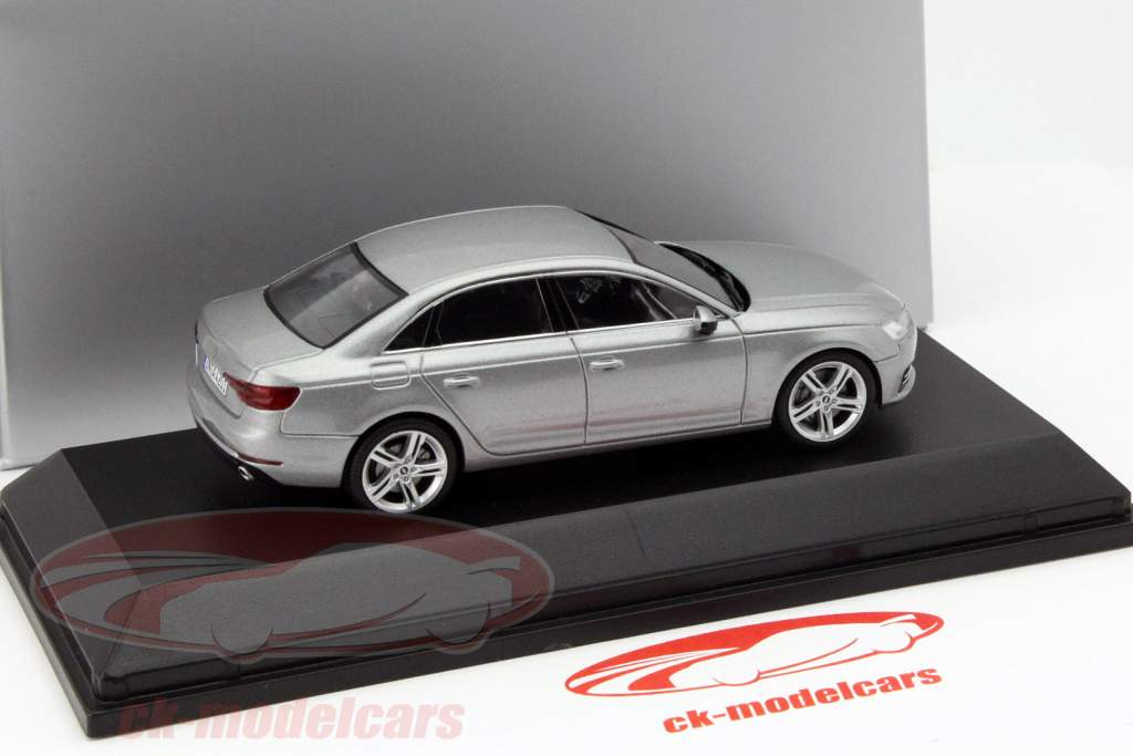 Audi A4 Год 2015 столовое серебро 1:43 Spark