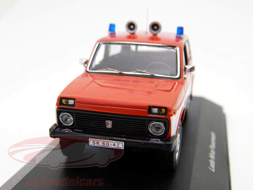 Lada Niva Fire 1:43 Ixo