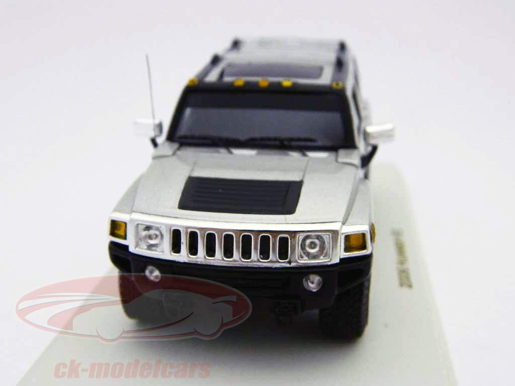Hummer H3 Bj. 2006 silber / silver metallic 1:43 Spark Luxury