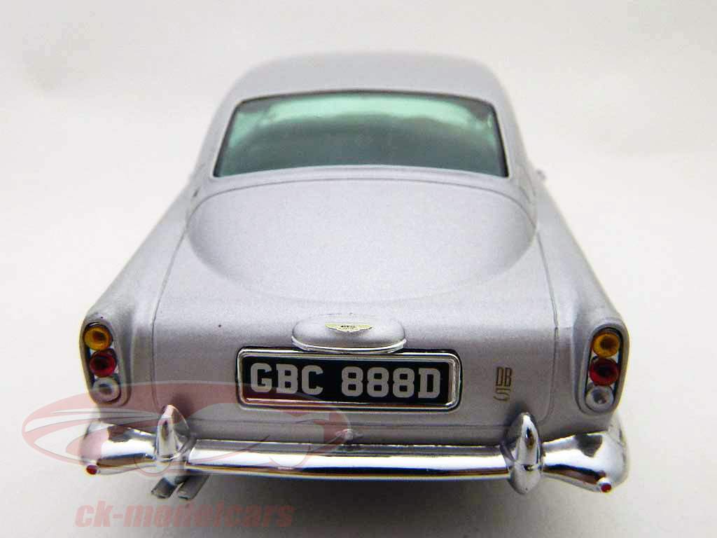 1963 Aston Martin DB5 sølvgrå metallic 1:18 SunStar