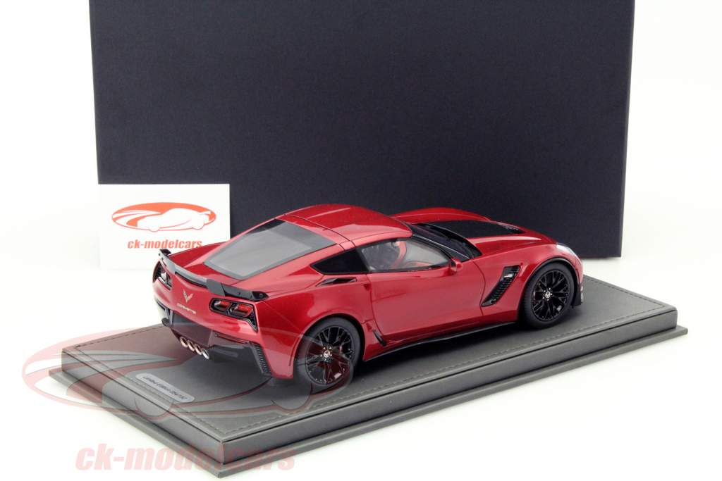 Chevrolet Corvette Z06 Год 2014 красный 1:18 BBR