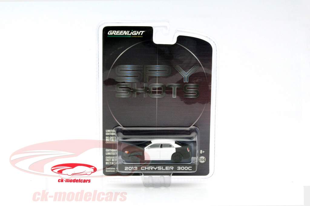 Chrysler 300C Year 2013 black / white 1:64 Greenlight