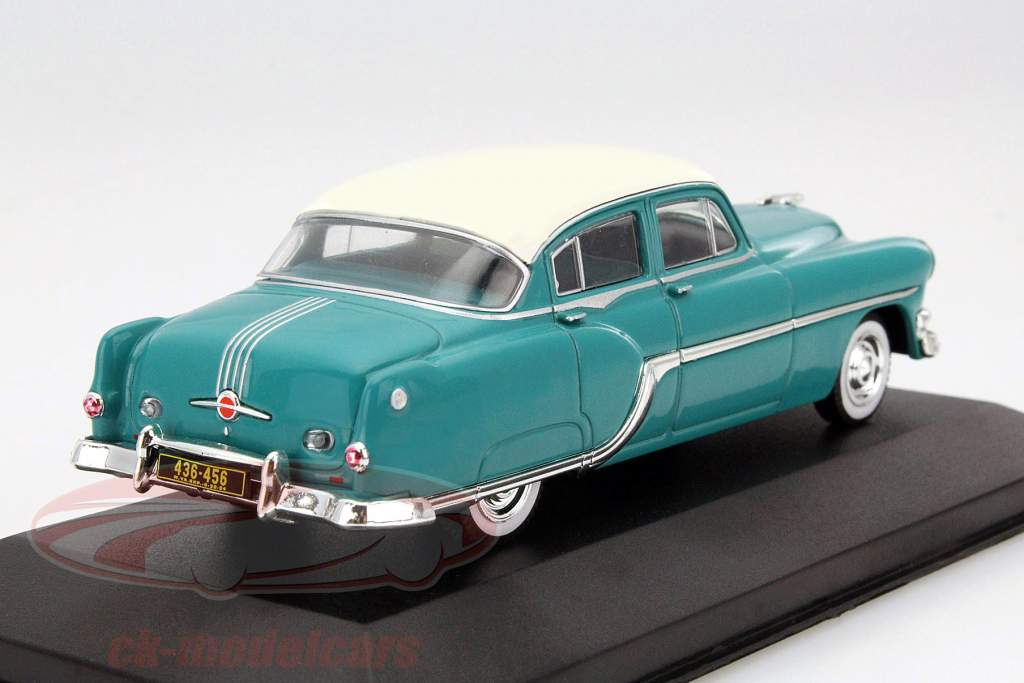 Pontiac Chieftain год 1954 зеленый / белый 1:43 WhiteBox