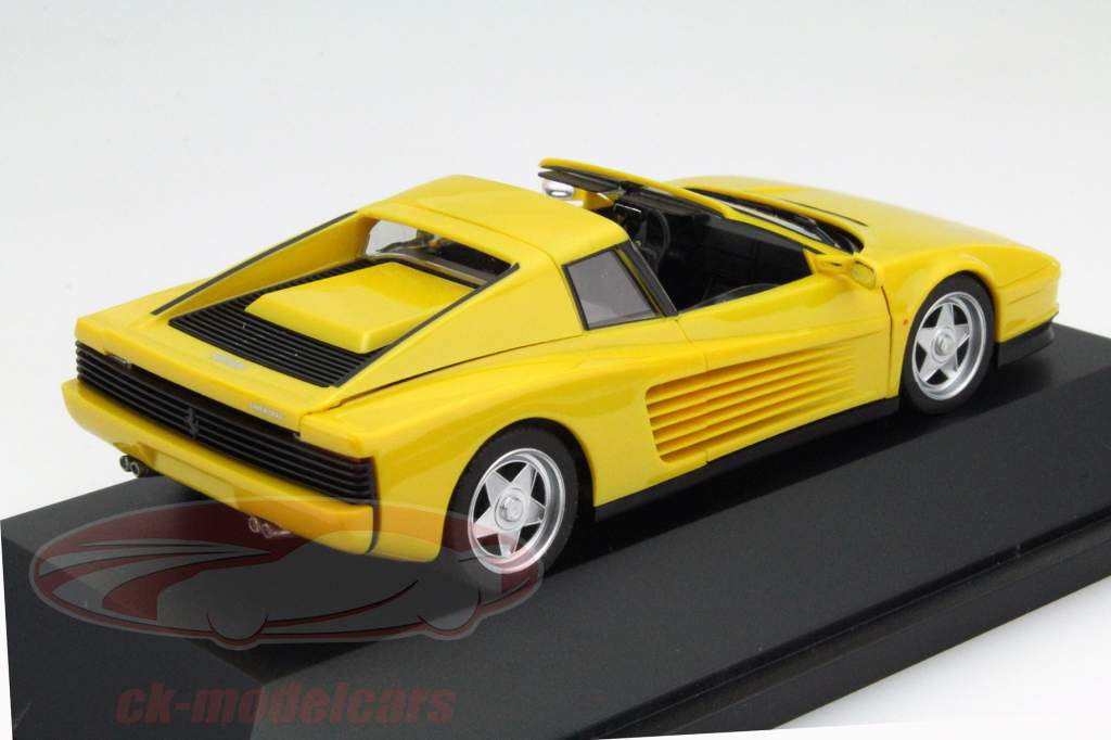 Ferrari Testarossa Spyder amarillo 1:43 Herpa