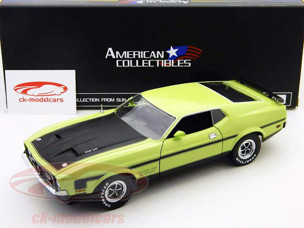 Ford Mustang Boss 351 année 1971 vert lime / limegreen 1:18 SunStar