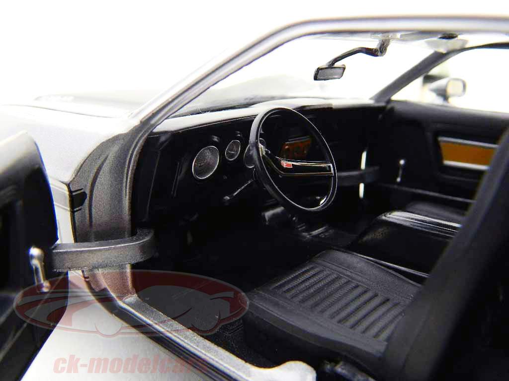 福特野马马赫我年份1971银/银金属1:18森斯尔