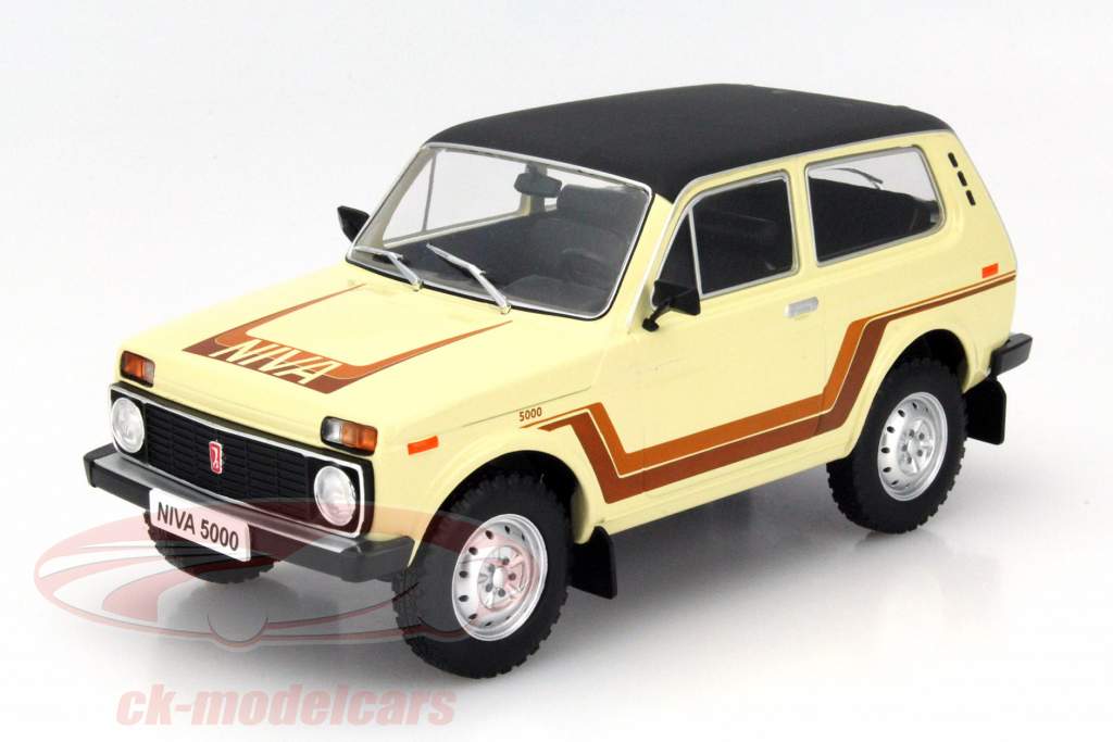 Lada Niva 5000 bege 1:18 ModelCar Group